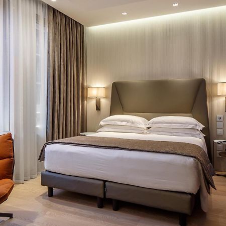 Hotel Cavour Milan Exterior photo