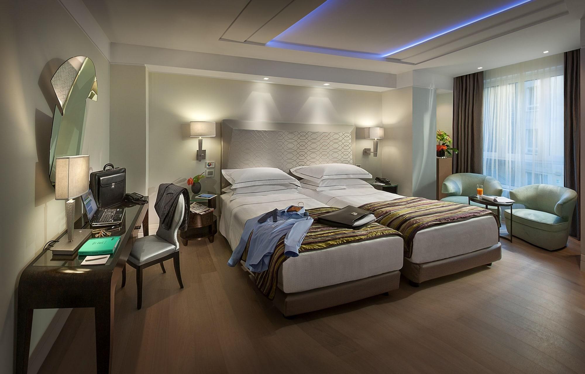 Hotel Cavour Milan Exterior photo
