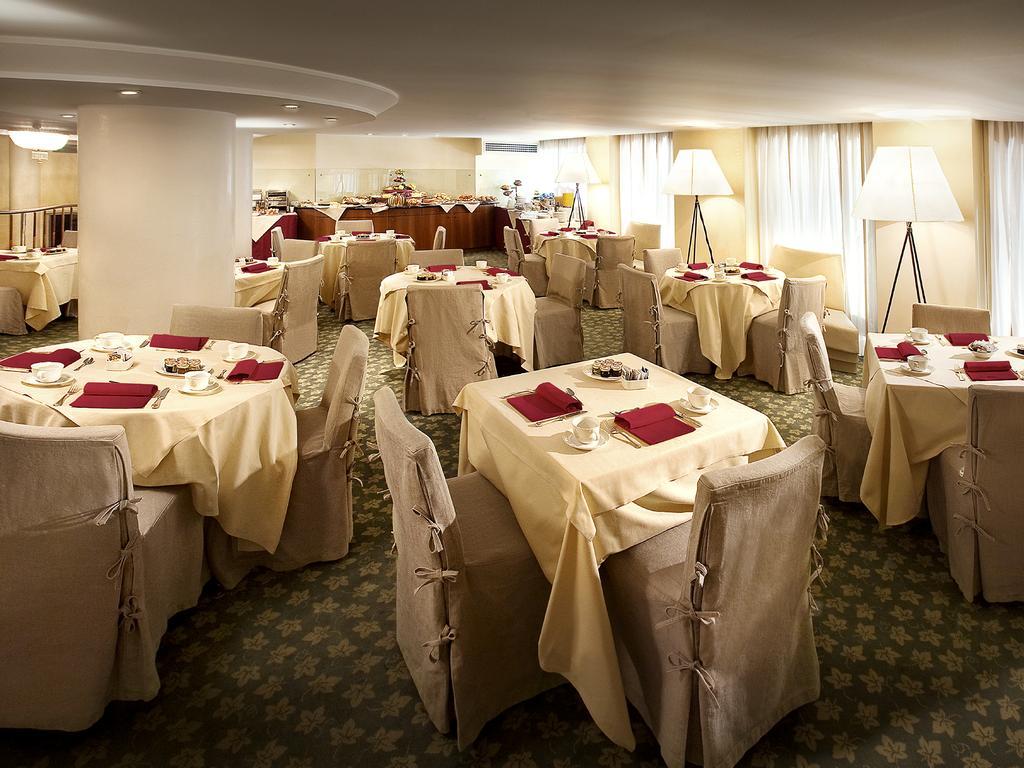 Hotel Cavour Milan Exterior photo
